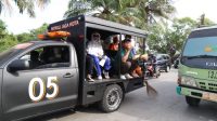 Pantau Gerakan Bersih Taman Kota, Fatmawati Rusdi Gunakan Mobil Patroli
